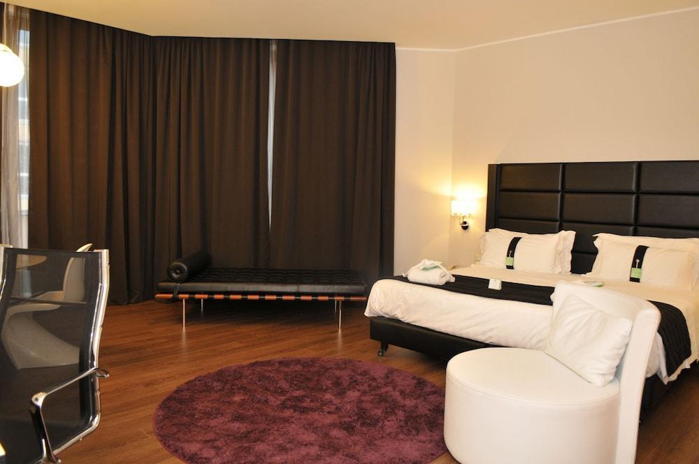 Holiday Inn Genoa City By Ihg Ngoại thất bức ảnh