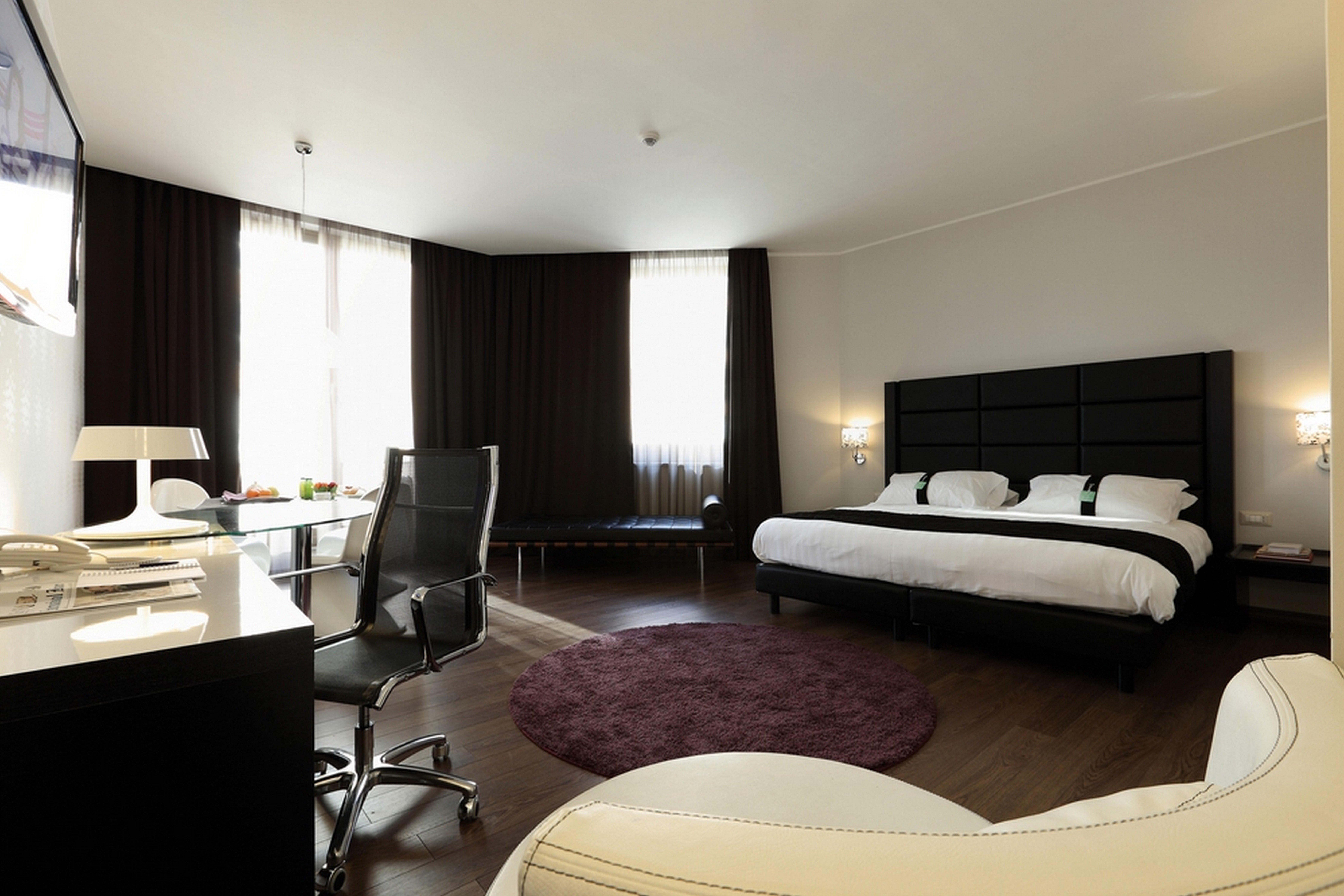Holiday Inn Genoa City By Ihg Ngoại thất bức ảnh