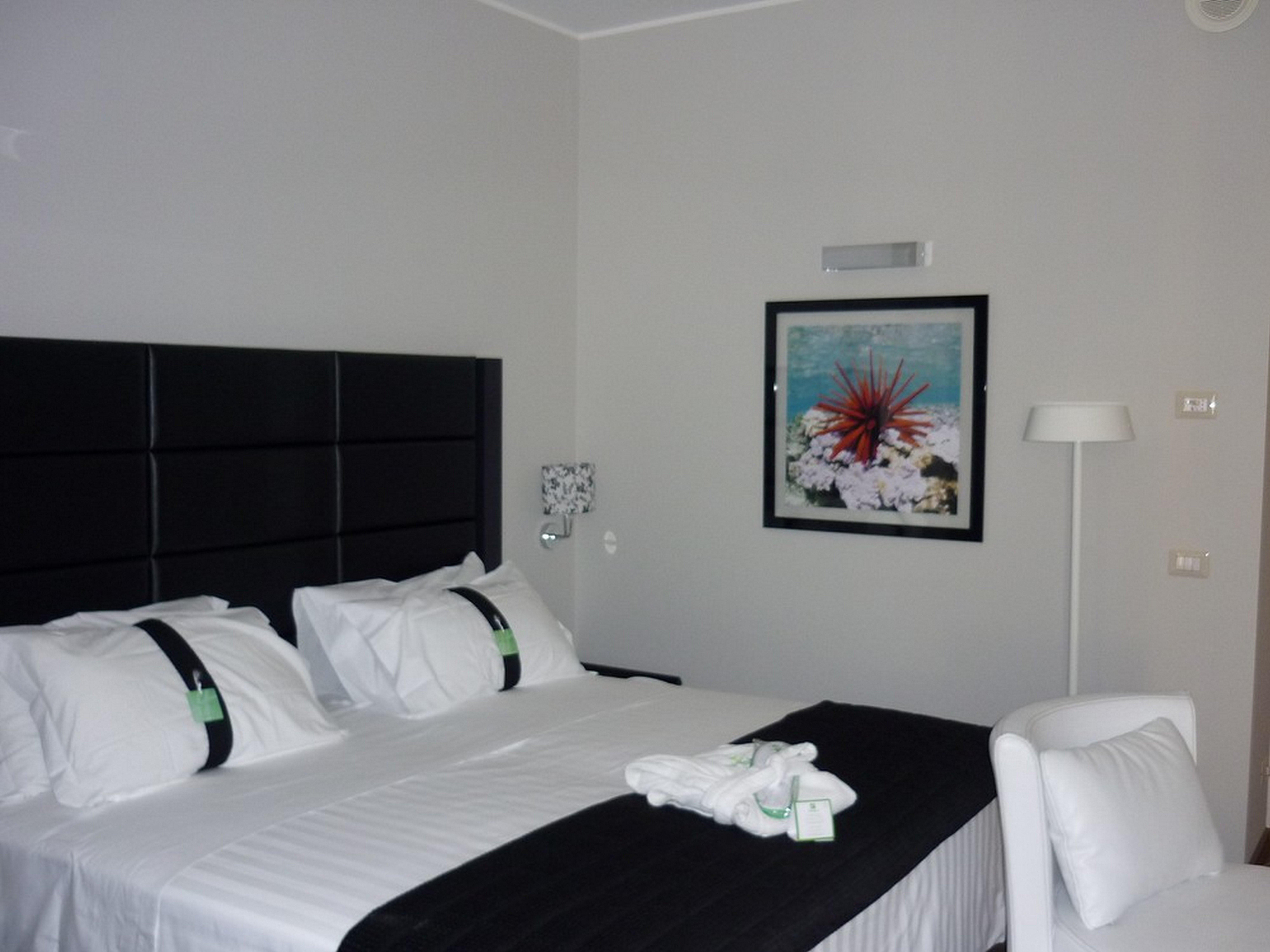 Holiday Inn Genoa City By Ihg Ngoại thất bức ảnh