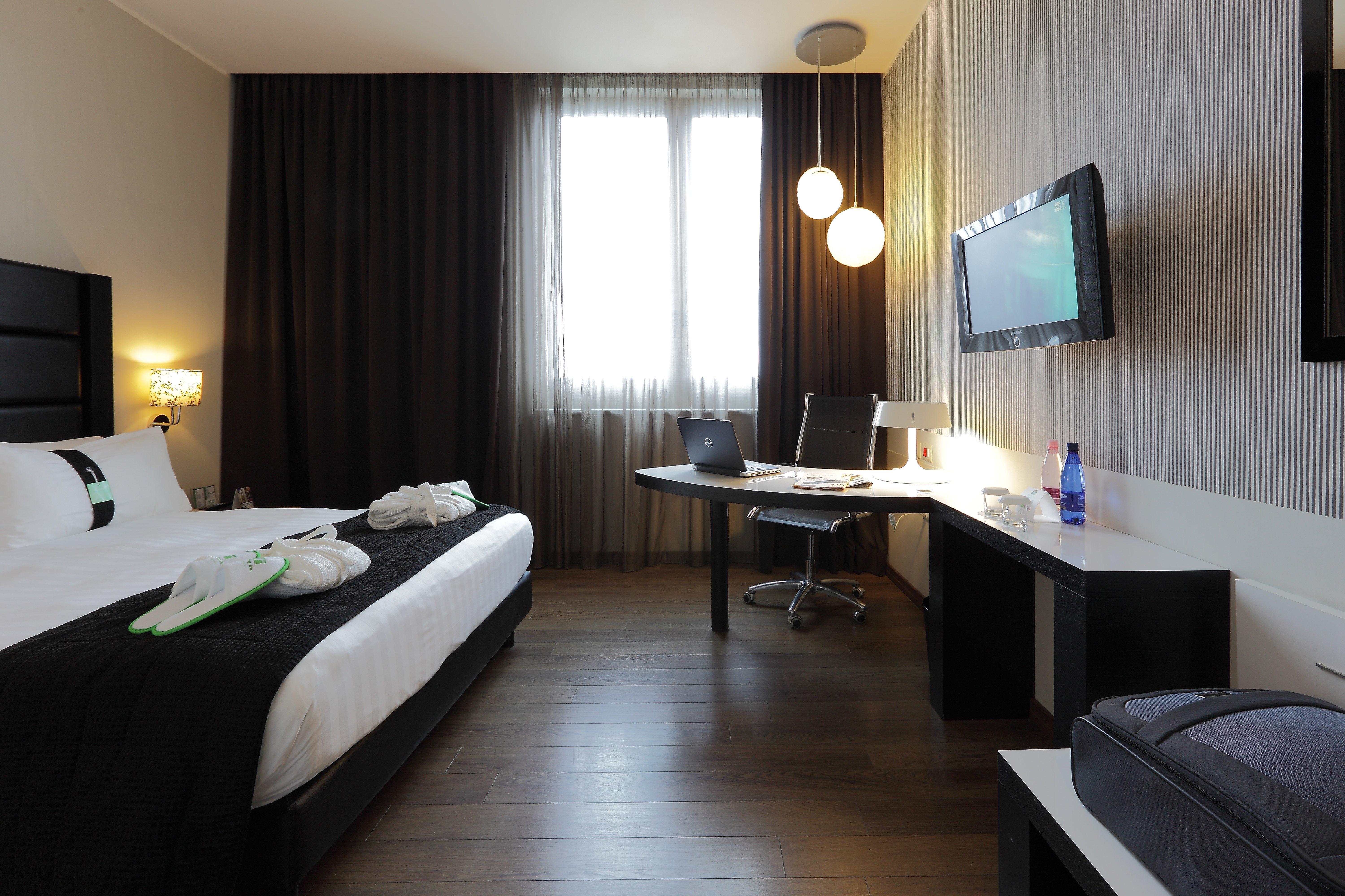 Holiday Inn Genoa City By Ihg Ngoại thất bức ảnh