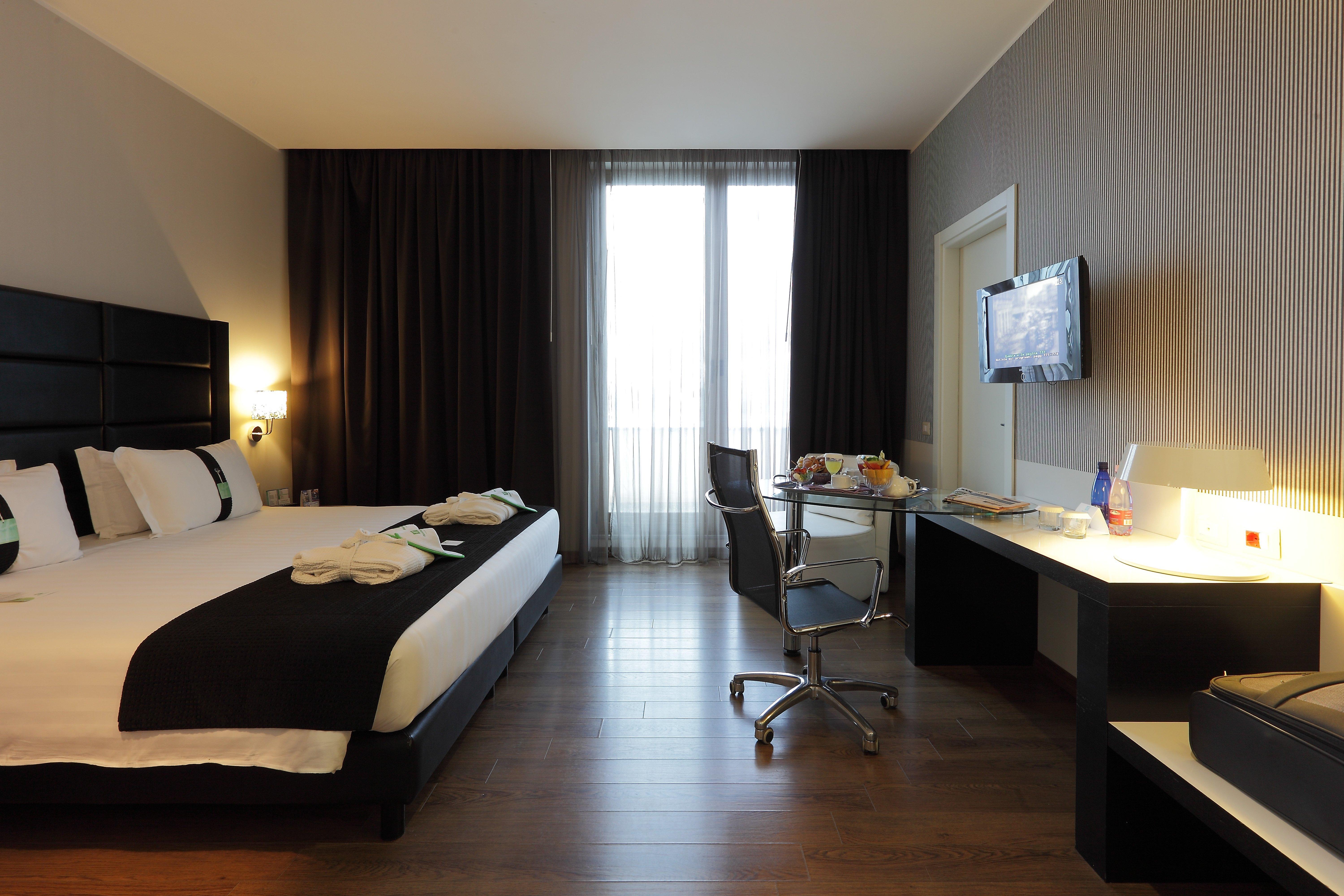 Holiday Inn Genoa City By Ihg Ngoại thất bức ảnh