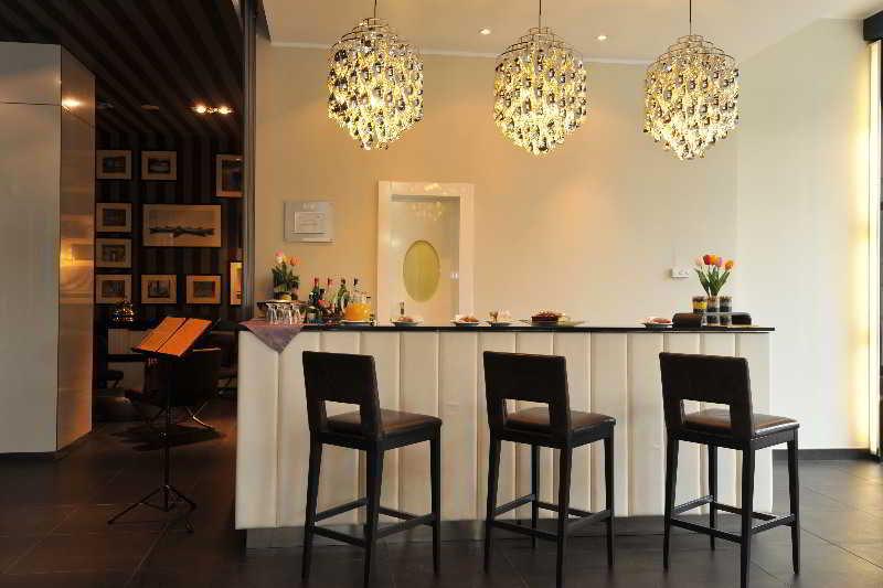 Holiday Inn Genoa City By Ihg Ngoại thất bức ảnh